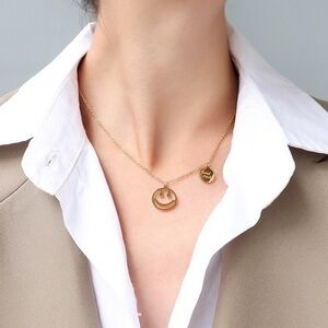 NEW!! 💛 18kt Gold Plated Smiley Face Necklace